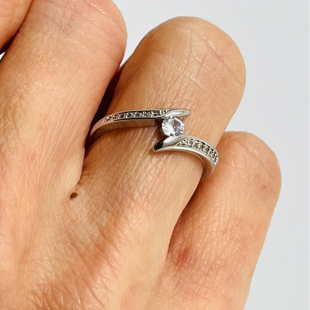Silver Wedding Ring Band Women Promise Engagement Anniversary Jewelry Gift Box - Picture 7 of 10